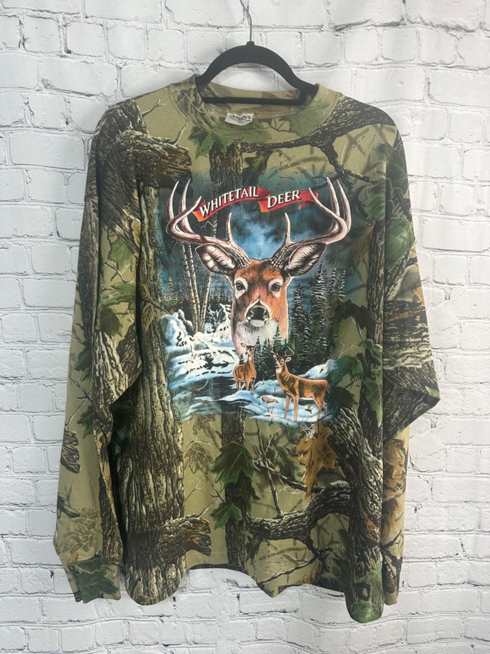 Johnny’s Vintage Camo Deer Graphic Tee Mens 2X USA Made Hunting Outdoors Shirt